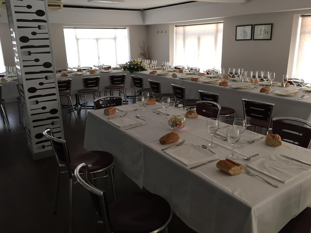 Pension Oasis Самора Екстер'єр фото
